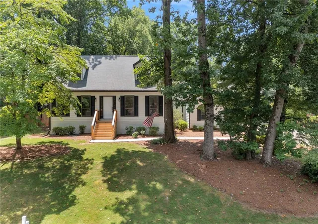 Photo 1 of Sale Pending at 340 Summerfield Dr, Alpharetta, GA 30022 | MLS# 7820245 | Listing updated on 2026-09-13