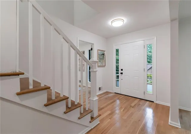 Photo 3 of Sale Pending at 340 Summerfield Dr, Alpharetta, GA 30022 | MLS# 7820245 | Listing updated on 2026-09-13