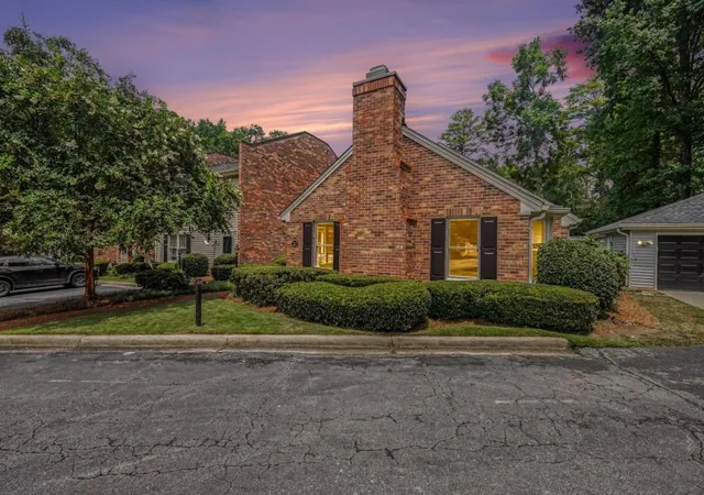 1st image of 1527 September Chase, Decatur, GA 30033 | MLS# 7812147