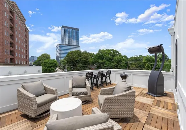Photo 1 of Sale Pending at 3667 Peachtree Rd Ne #1, Atlanta, GA 30319 | MLS# 7781753 | Listing updated on 2026-10-27