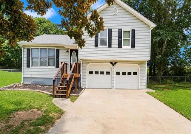 1st image of 12 Fairfield Ct Sw, Cartersville, GA 30120 | MLS# 7801301