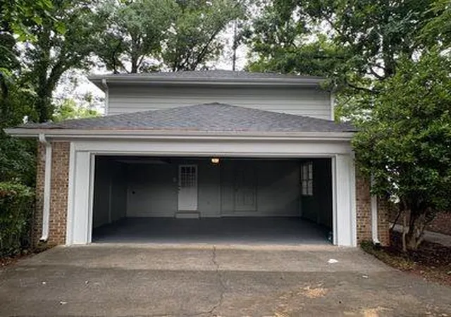 3rd image of 1337 Cotton Creek Dr, Lawrenceville, GA 30045 | MLS# 7803566