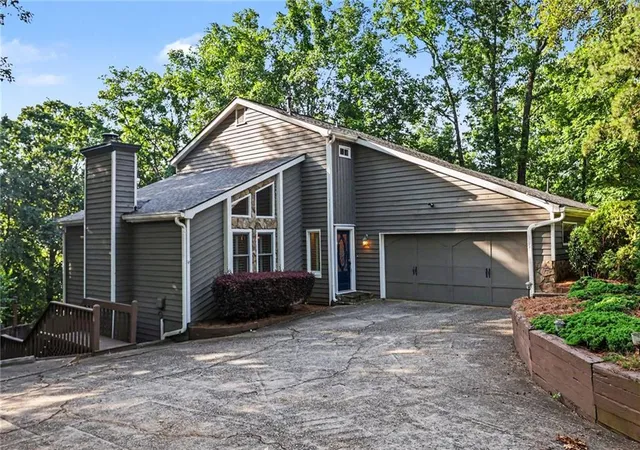 Photo 1 of Single family home for sale at 140 Fairway Ridge Dr, Johns Creek, GA 30022 | MLS# 7787154 | Listing updated on 2026-09-14