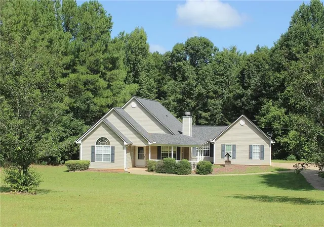 Photo 1 of Single family home for sale at 5613 Highway 81 E, Mcdonough, GA 30252 | MLS# 7818843 | Listing updated on 2026-09-18