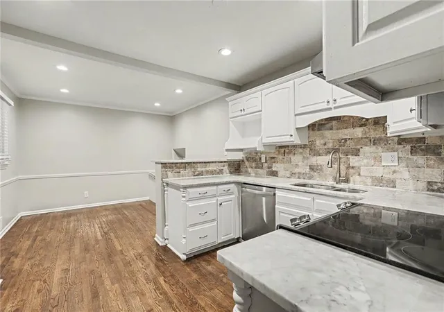 Photo 4 of Single family home for sale at 1545 Old Spring House Ln, Atlanta, GA 30338 | MLS# 7829246 | Listing updated on 2026-09-01