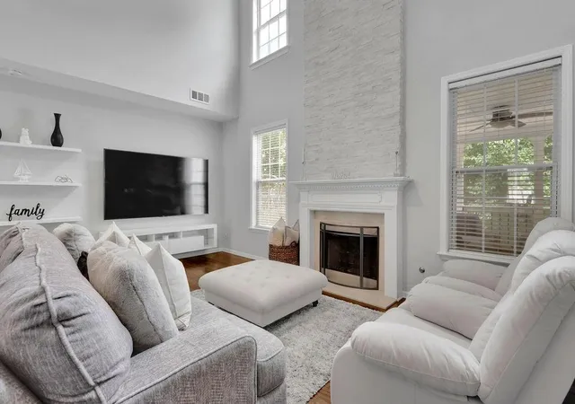Photo 2 of Sale Pending at 923 Van Briggle Path Ne, Sugar Hill, GA 30518 | MLS# 7811276 | Listing updated on 2026-10-22