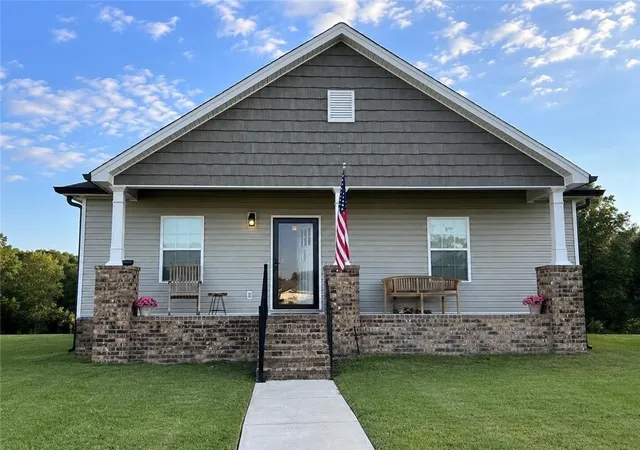 1st image of 411 Coahulla Creek Dr, Dalton, GA 30721 | MLS# 7794552