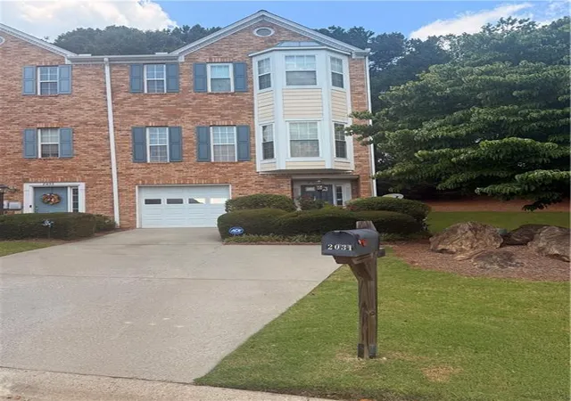 Homes for sale in Norcross, GA | 2031 Pinnacle Pointe, Norcross, GA 30071 | MLS# 7787926