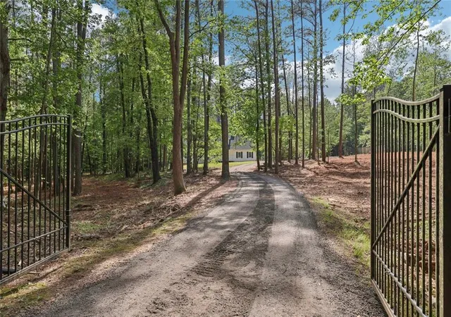 Photo 4 of Sale Pending at 500 Turner Rd, Mcdonough, GA 30252 | MLS# 7755272 | Listing updated on 2026-08-14