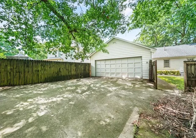 41st image of 1661 Hudson Rd, Decatur, GA 30033 | MLS# 7759483