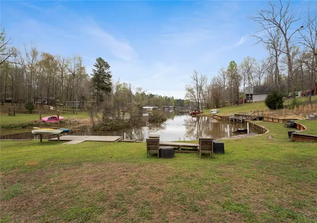 Homes for sale in Eatonton, GA | 243 Bluegill Rd, Eatonton, GA 30655 | MLS# 7801432