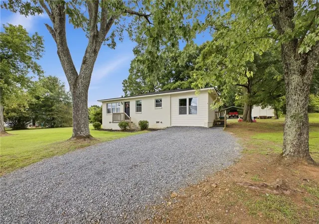 3rd image of 2398 Hall Station Rd Nw, Adairsville, GA 30103 | MLS# 7815524