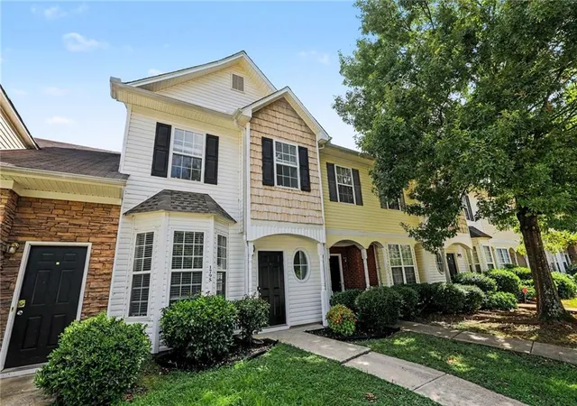Photo 4 of Townhouse for sale at 1795 Fielding Way, Lovejoy, GA 30228 | MLS# 7810122 | Listing updated on 2026-08-27
