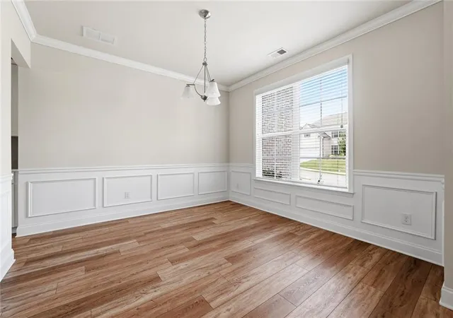 Photo 3 of Single family home for sale at 3332 Grace Farm Ln, Buford, GA 30519 | MLS# 7810054 | Listing updated on 2026-07-25