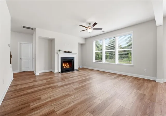 Photo 4 of Single family home for sale at 3332 Grace Farm Ln, Buford, GA 30519 | MLS# 7810054 | Listing updated on 2026-07-25
