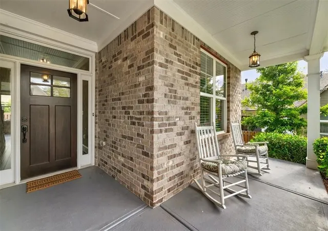 Photo 3 of Single family home for sale at 302 Derrymore Dr, Woodstock, GA 30188 | MLS# 7816447 | Listing updated on 2026-09-20