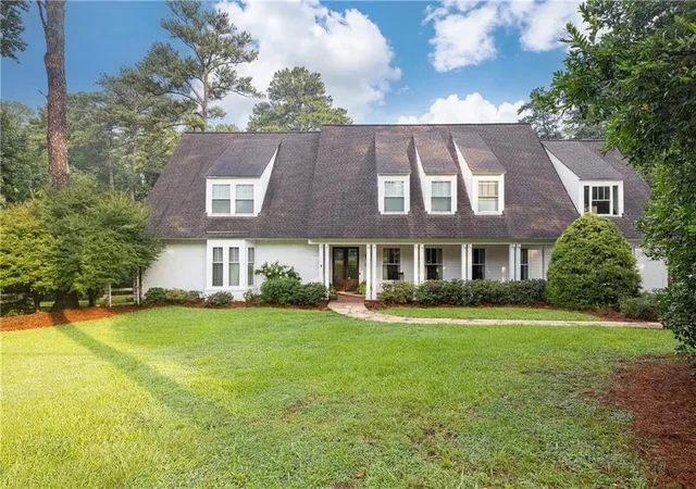 Photo 2 of Single family home for sale at 2804 Margaret Mitchell Dr Nw, Atlanta, GA 30327 | MLS# 7820144 | Listing updated on 2026-08-22