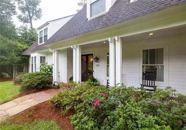Photo 2 of Single family home for sale at 2804 Margaret Mitchell Dr NW, Atlanta, GA 30327 | MLS# 7820144 | Listing updated on 2026-08-22