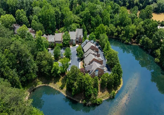 Photo 2 of Sale Pending at 3010 Riverside Rd #3010, Roswell, GA 30076 | MLS# 7791317 | Listing updated on 2026-09-20