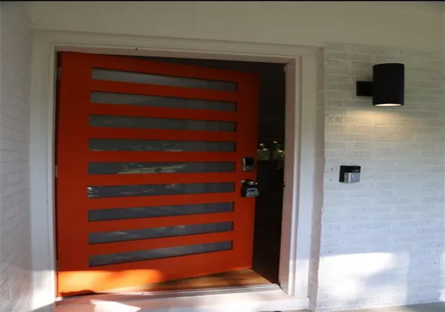 Photo 2 of Single family home for sale at 280 W Lake Dr Nw, Atlanta, GA 30314 | MLS# 7823538 | Listing updated on 2026-09-14