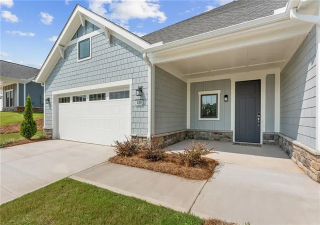Photo 2 of Single family home for sale at 4210 Provenance Trl, Cumming, GA 30040 | MLS# 7551381 | Listing updated on 2026-09-19