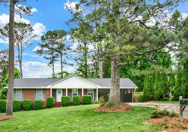 2nd image of 5597 Bob White Cir, Lilburn, GA 30047 | MLS# 7814091