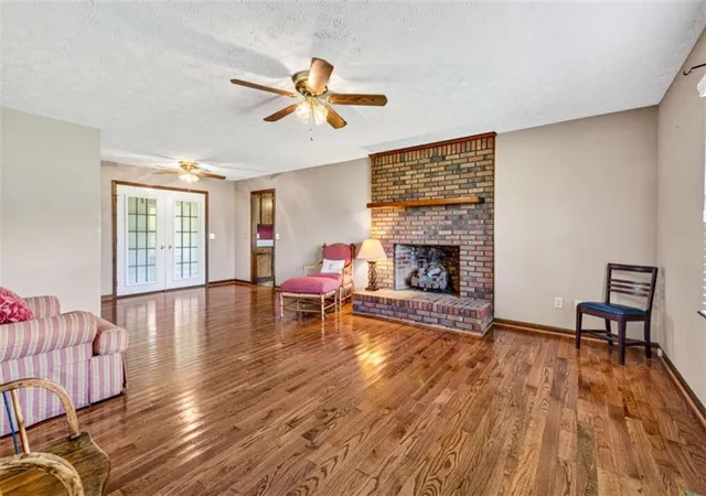 Photo 3 of Sale Pending at 114 Marlow Rd, Maysville, GA 30558 | MLS# 7809495 | Listing updated on 2026-09-26