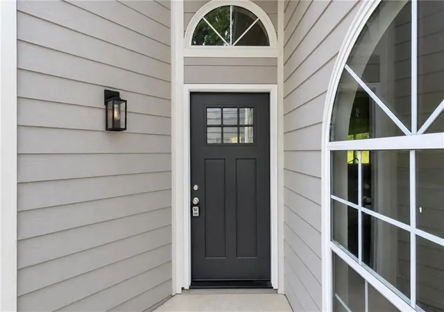 Photo 3 of Sale Pending at 713 Stonebridge Wy, Lithonia, GA 30058 | MLS# 7828689 | Listing updated on 2026-09-06