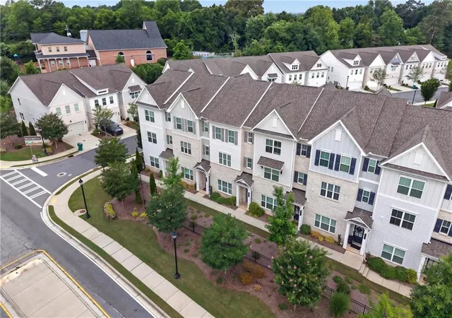 Photo 4 of Townhouse for sale at 1708 Evenstad Way, Smyrna, GA 30080 | MLS# 7784992 | Listing updated on 2026-08-20