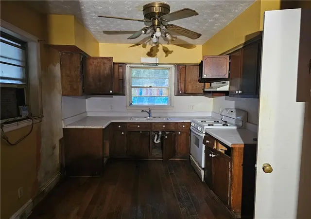 4th image of 406 Cherry St, Thomaston, GA 30286 | MLS# 7821424