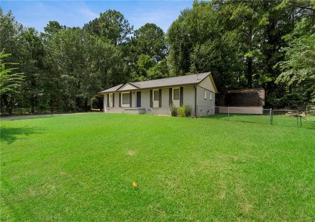 Photo 3 of Single family home for sale at 8839 Channing Dr, Jonesboro, GA 30238 | MLS# 7829573 | Listing updated on 2026-09-19