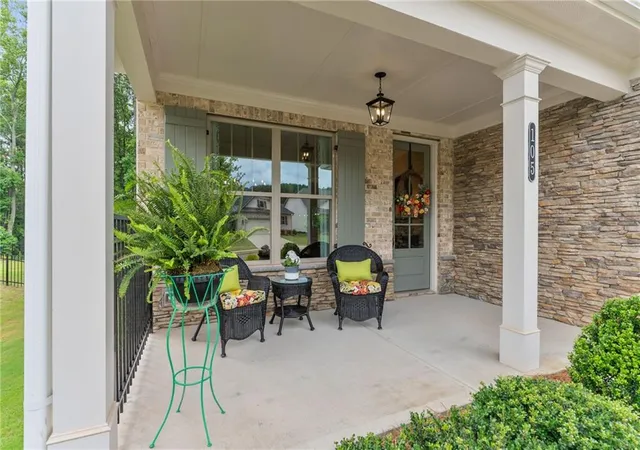 3rd image of 105 Summerlin Dr, Canton, GA 30115 | MLS# 7734520