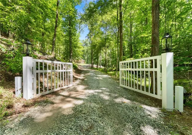 4th image of 189 Peace Valley Rd, Dahlonega, GA 30533 | MLS# 7809074