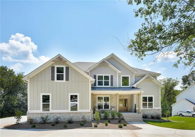 Photo 1 of Single family home for sale at 290 Races Rd, Hoschton, GA 30548 | MLS# 7827334 | Listing updated on 2026-09-13