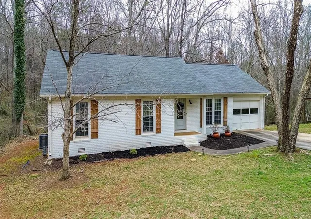 Homes for sale in Athens, GA | 325 Brookstone, Athens, GA 30605 | MLS# 7753905