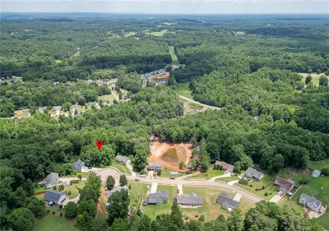Homes for sale in Gainesville, GA | 3358 Pennington Point Dr, Gainesville, GA 30507 | MLS# 7798291