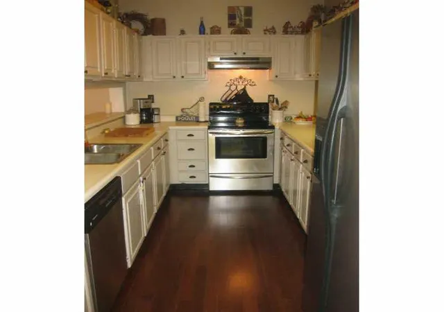 Condominium at 2499 Peachtree Rd Ne #501, Atlanta, GA 30305 | MLS# 4312415 |  | Sold on 2012-04-26
