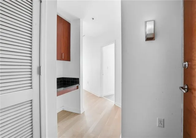 3rd image of 361 17Th St Nw #1022, Atlanta, GA 30363 | MLS# 7725465