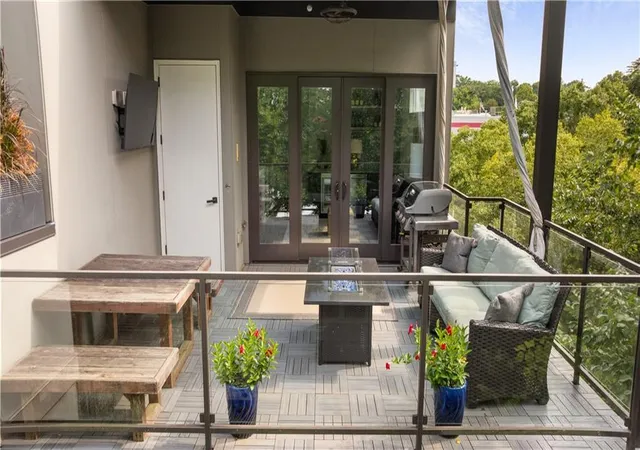 Photo 1 of Townhouse for sale at 616 Angier Ave Ne #5, Atlanta, GA 30308 | MLS# 7816317 | Listing updated on 2026-10-28
