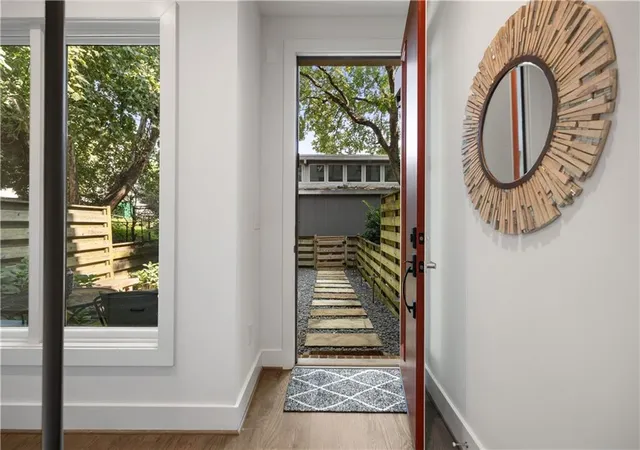 Photo 3 of Townhouse for sale at 616 Angier Ave Ne #5, Atlanta, GA 30308 | MLS# 7816317 | Listing updated on 2026-09-26