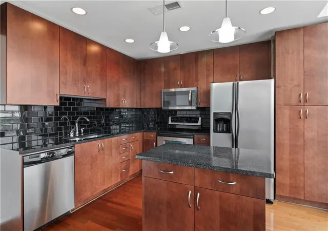 Photo 2 of Condo for sale at 860 Peachtree St NE #1612, Atlanta, GA 30308 | MLS# 7807908 | Listing updated on 2026-08-17