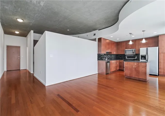 Photo 3 of Condo for sale at 860 Peachtree St NE #1612, Atlanta, GA 30308 | MLS# 7807908 | Listing updated on 2026-08-17
