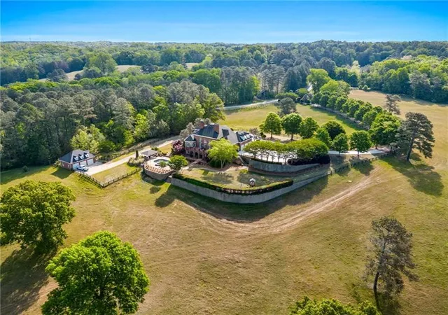 3rd image of 1400 Paul Aiken Rd, Dallas, GA 30157 | MLS# 7812023