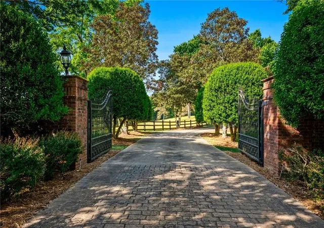 5th image of 1400 Paul Aiken Rd, Dallas, GA 30157 | MLS# 7812023