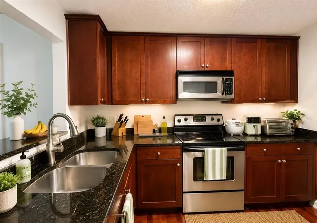 Photo 2 of Condo for sale at 2657 Lenox Rd Ne #220, Atlanta, GA 30324 | MLS# 7826935 | Listing updated on 2026-09-14