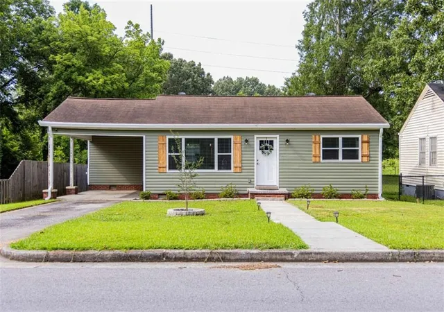Photo 1 of Sale Pending at 803 Charlton St, Rome, GA 30165 | MLS# 7803928 | Listing updated on 2026-08-28