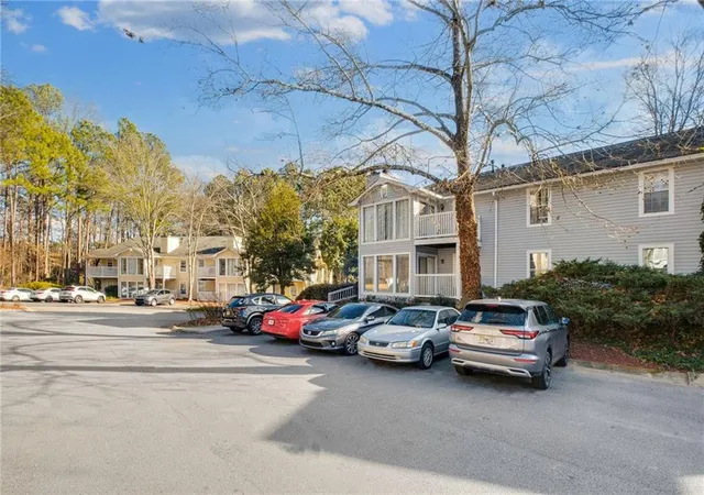 Photo 2 of Condo for sale at 1403 Augusta Dr Se, Marietta, GA 30067 | MLS# 7808824 | Listing updated on 2026-08-21