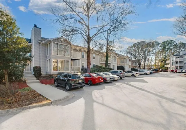 Photo 3 of Condo for sale at 1403 Augusta Dr Se, Marietta, GA 30067 | MLS# 7808824 | Listing updated on 2026-08-21