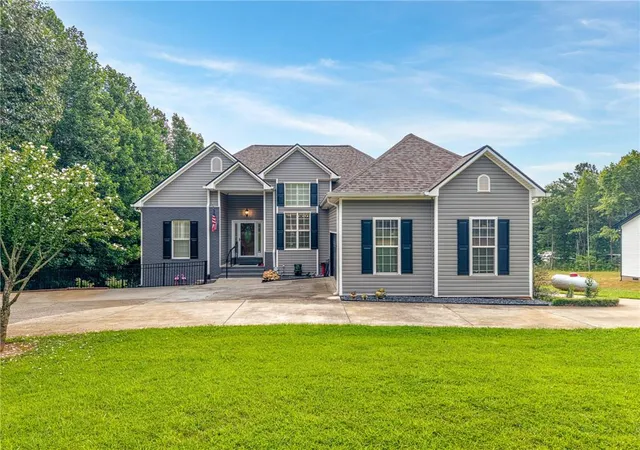 Photo 3 of Single family home for sale at 203 Firetower Rd, Jasper, GA 30143 | MLS# 7813085 | Listing updated on 2026-09-10