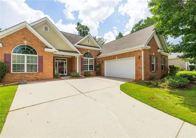 Photo 2 of Single family home for sale at 8004 Larksview Dr, Fairburn, GA 30213 | MLS# 7821518 | Listing updated on 2026-08-17
